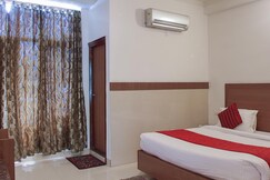 HOTEL IMPERIAL LODGE