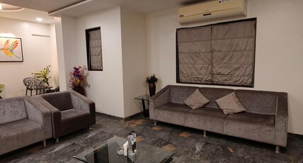Hotel Paradise Room Type - AC Shahi Suite Room