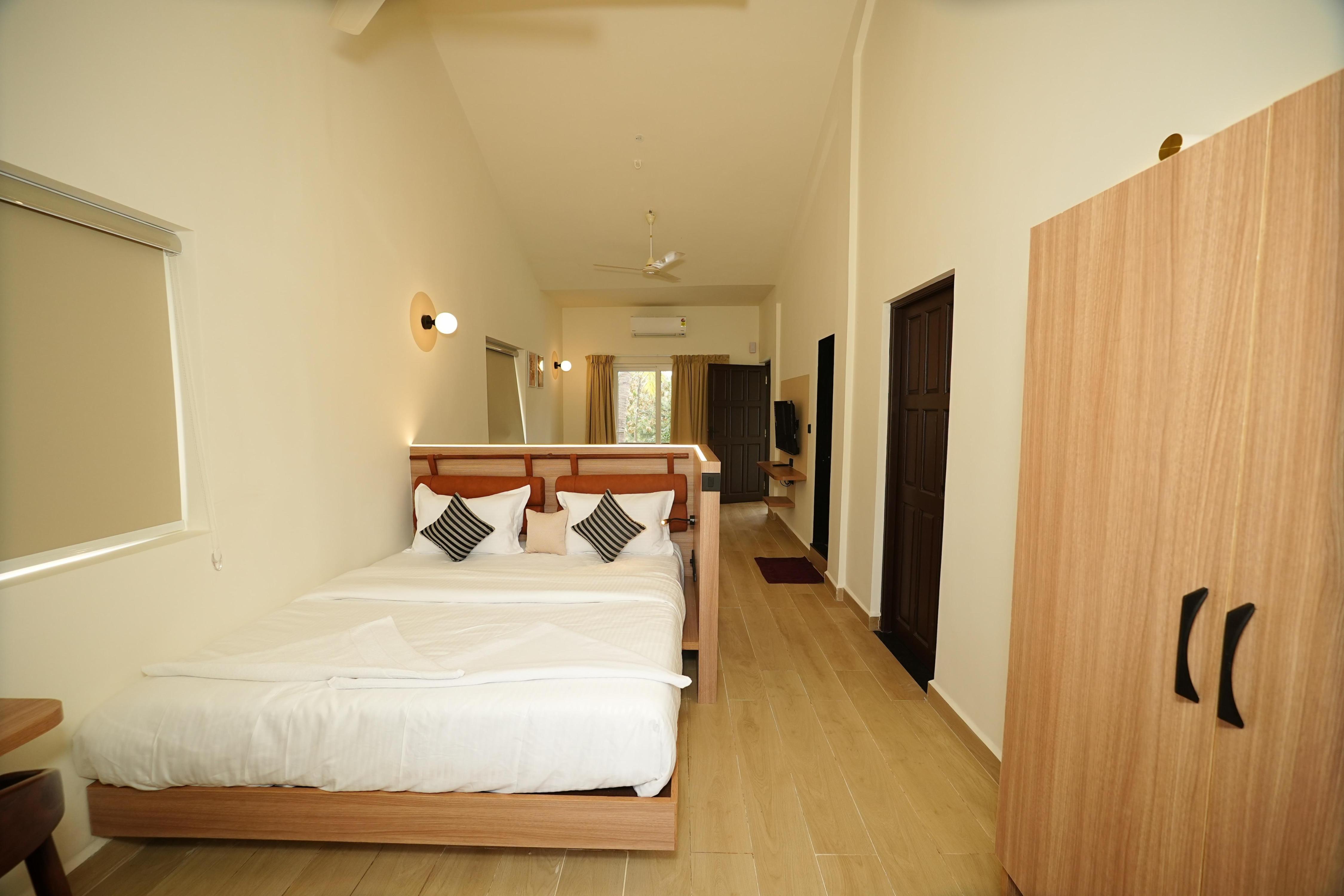 Anjuna Beach Resort - Tap to explore photos