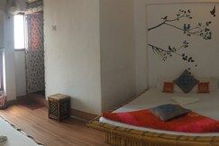 Shri Guest House