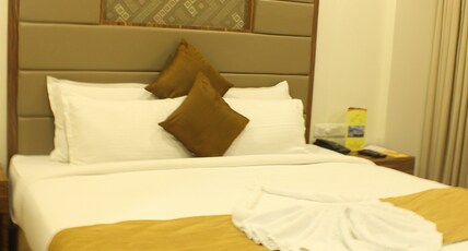 SHREE VENKATESHWARA HOTEL Room Type - Suite