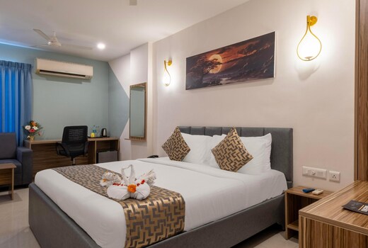 HOTEL SEASONS INN