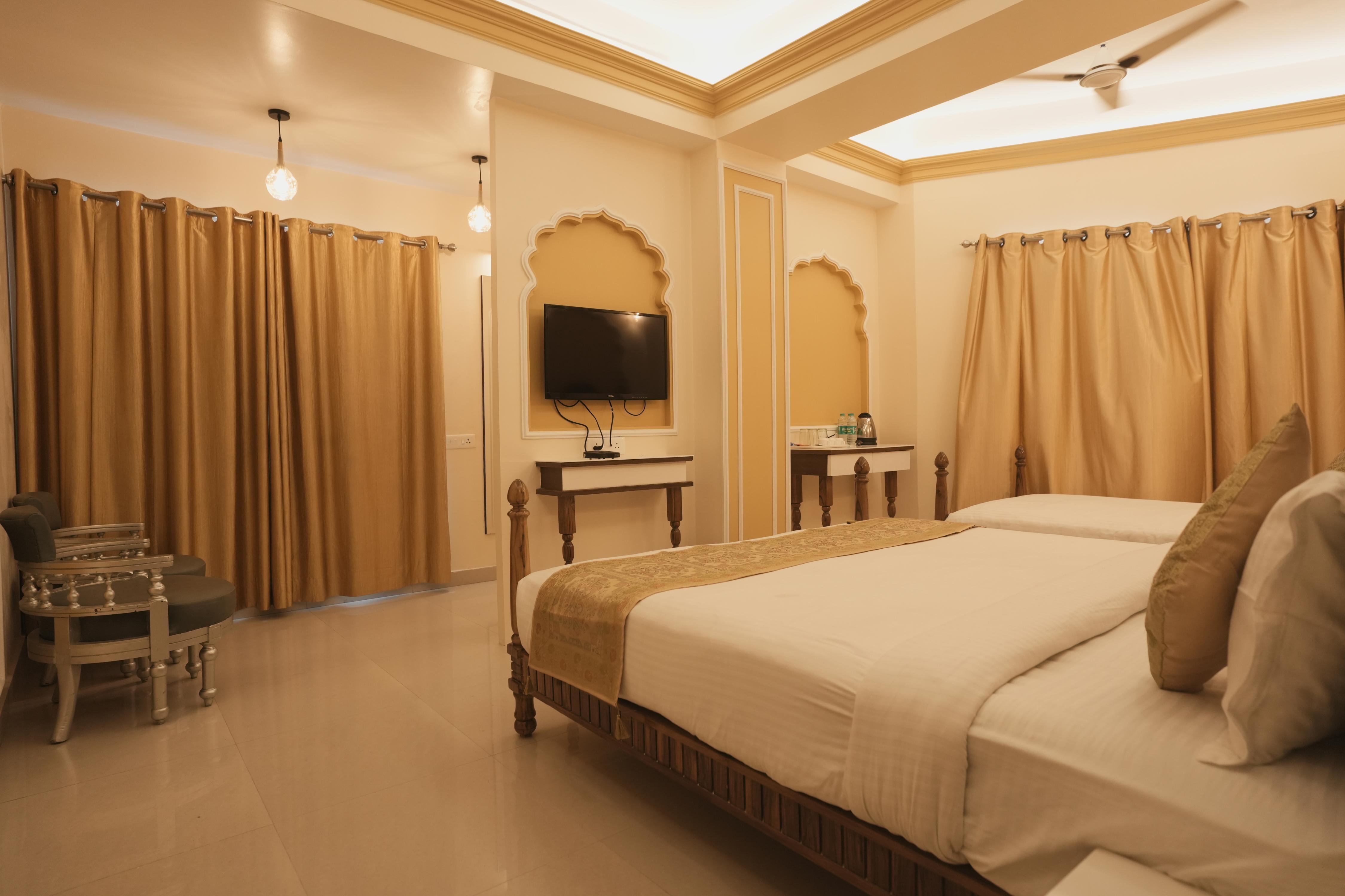 Hotel Banaras Haveli - Tap to explore photos