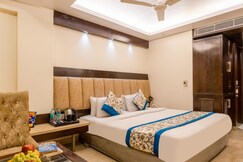 Hotel Sai Miracle (Newly Renovated) - Opp New Delhi Station & Connaught Place