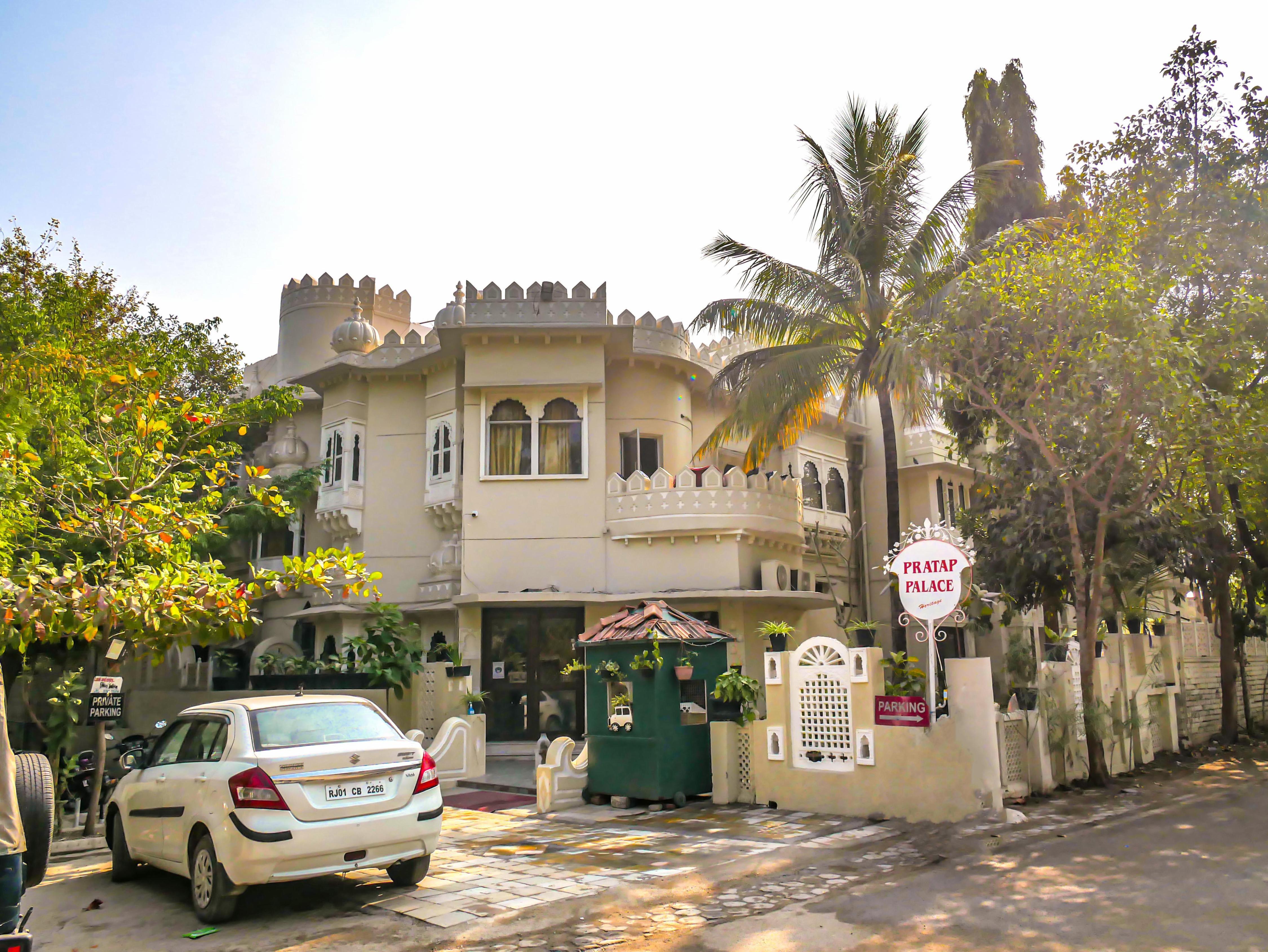 Hotel Pratap Palace - Tap to explore photos