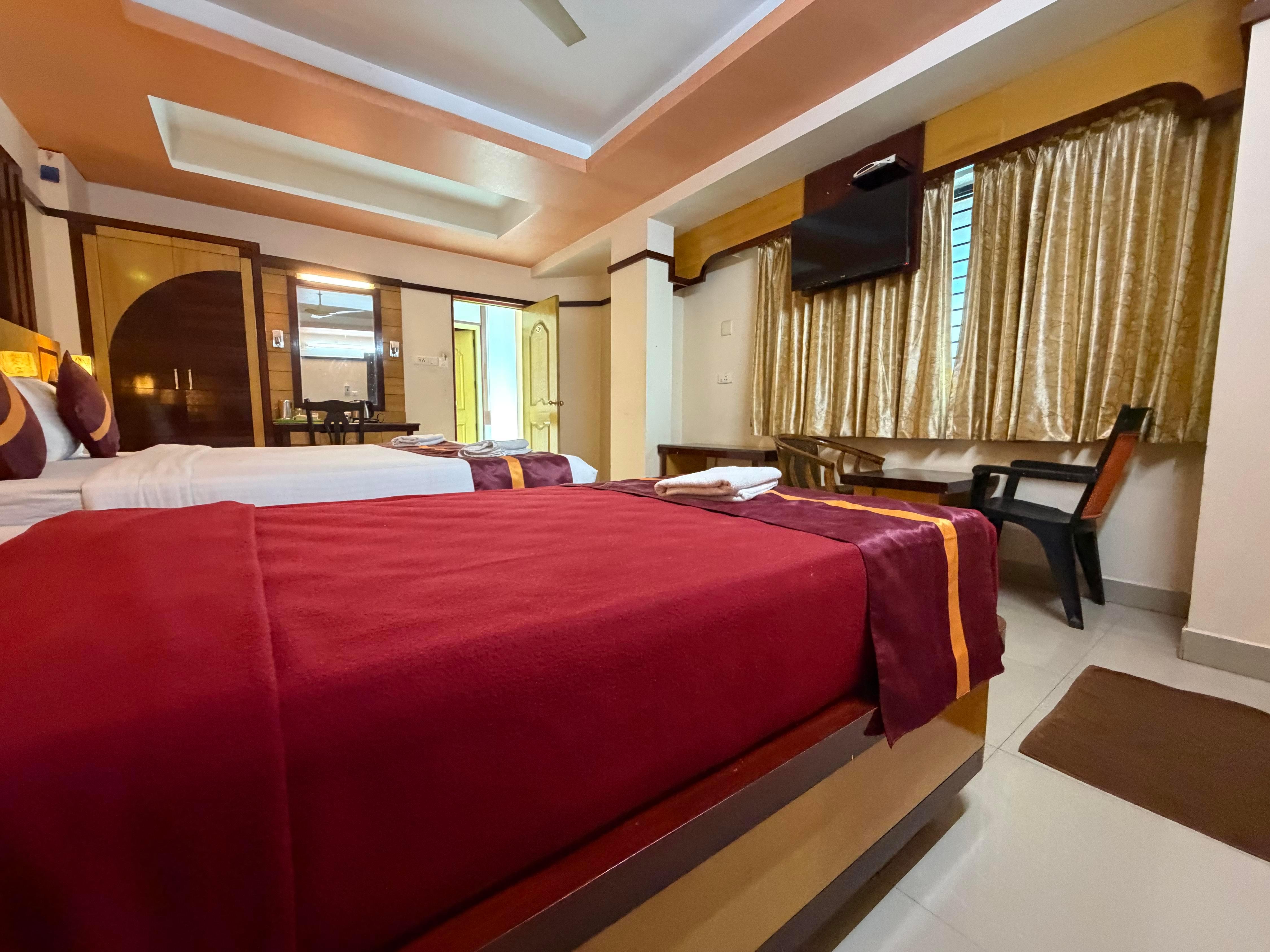 Hotel New Ramnath - Tap to explore photos