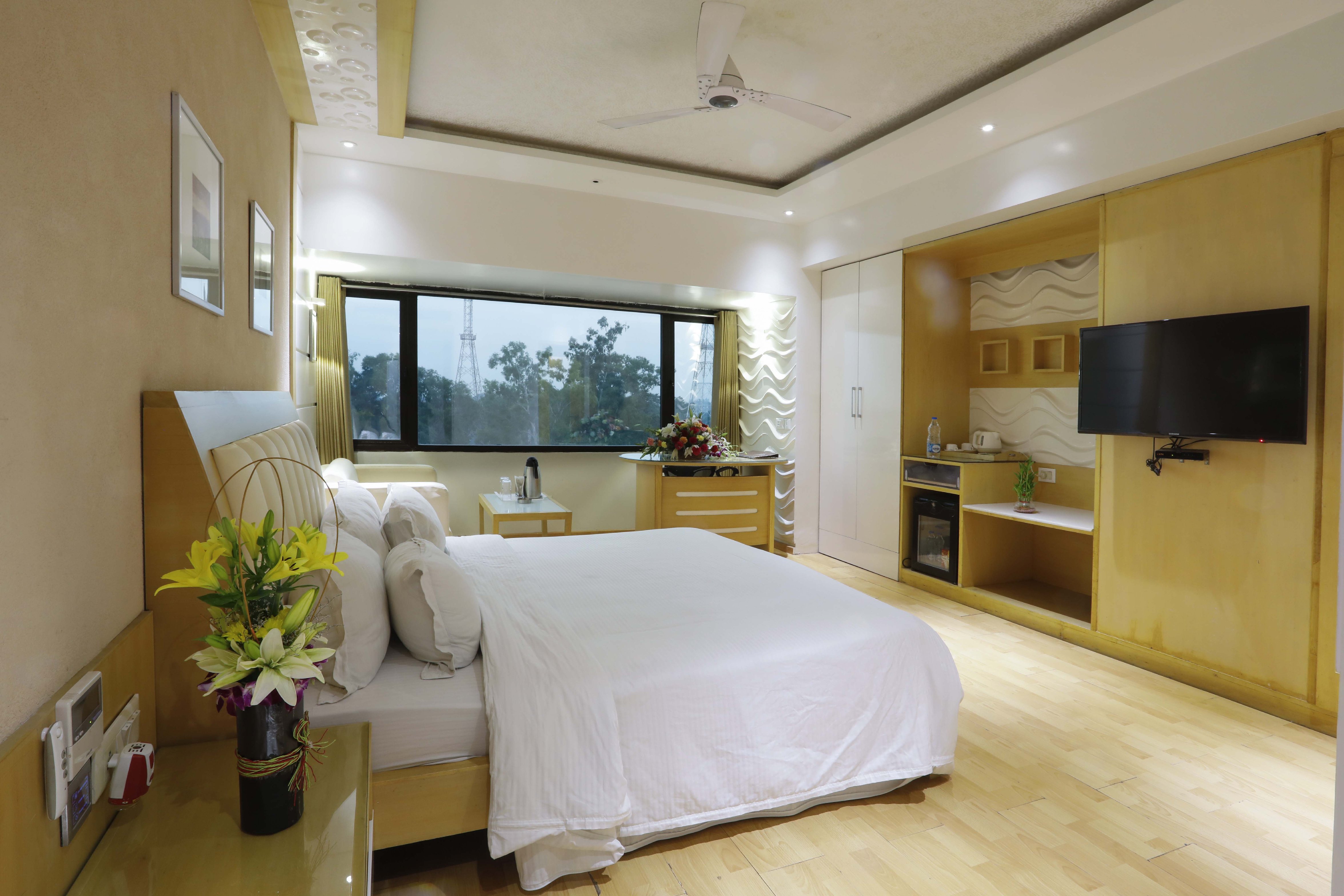Shivoy Hotel Pvt Ltd Room Type - Deluxe Room