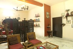 Amraai | Rooms & Restaurant
