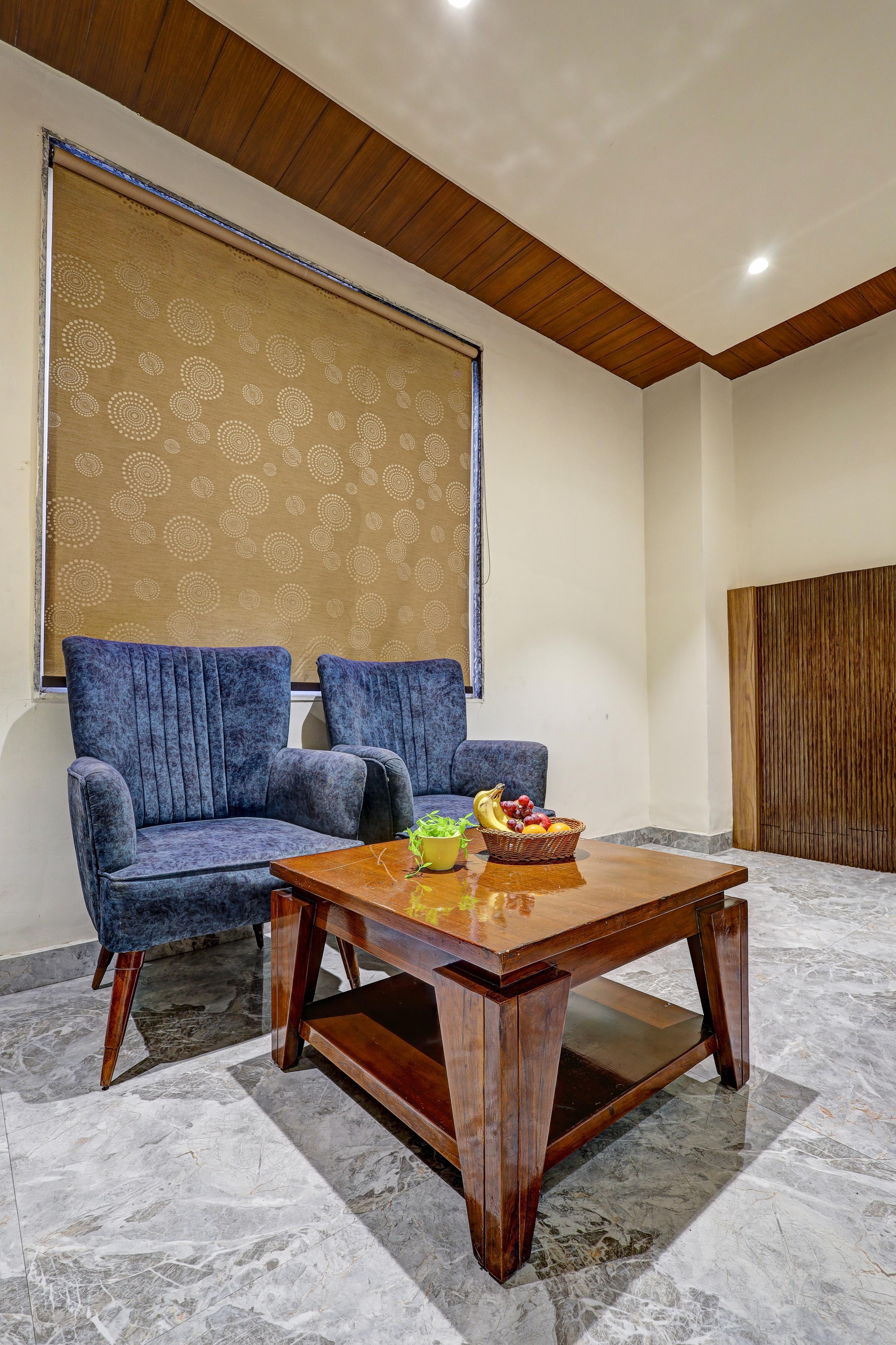 Lavanya Hotel near Alipur, Delhi - Tap to explore photos