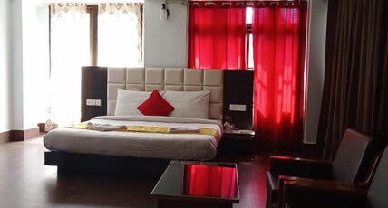 Hotel Dew Pond-Near Palzor Stadium Room Type - Comfort Queen