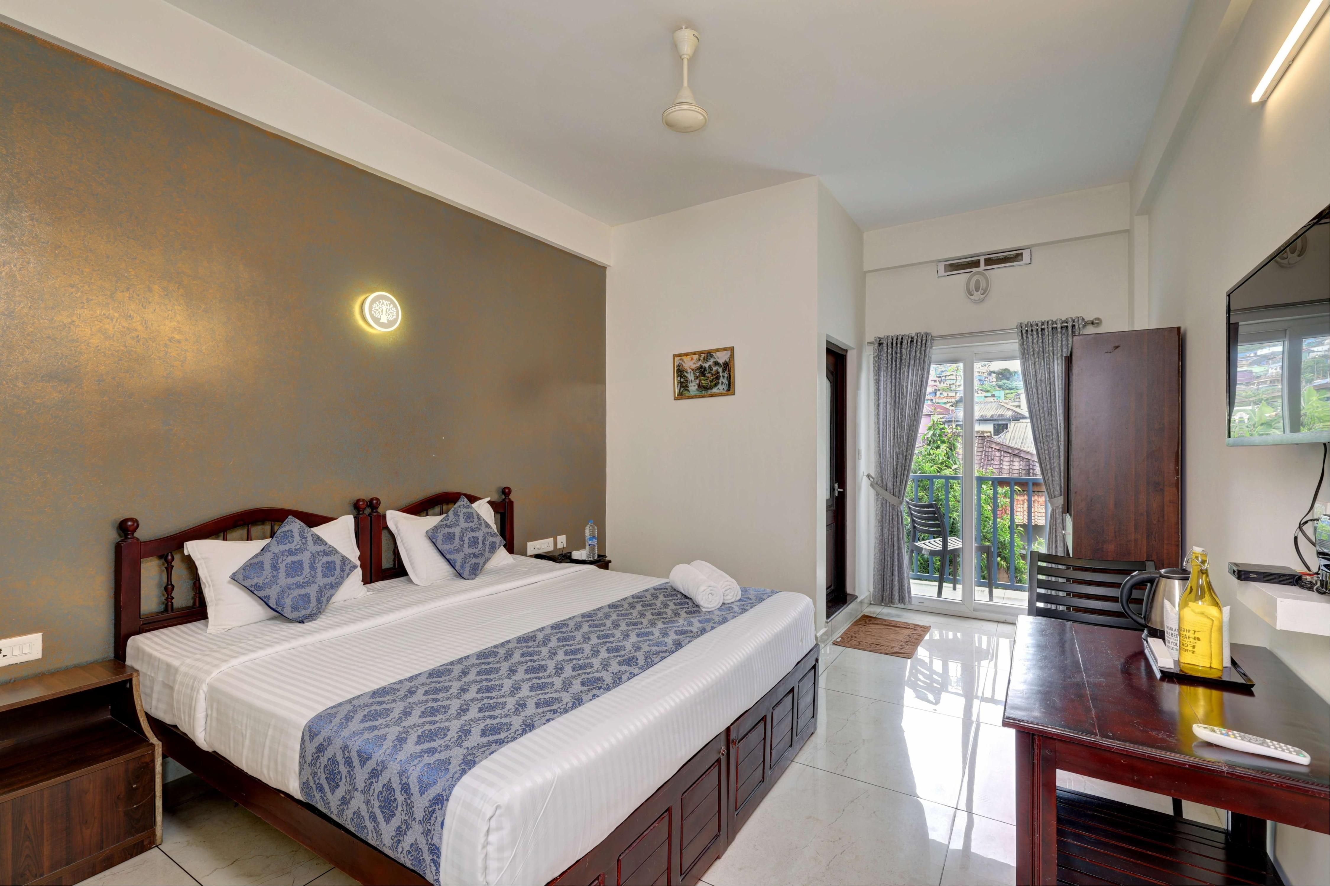 KURINJI WANDERLUST MUNNAR Room Type - Deluxe Room with Balcony