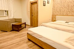 Hotel Vrindavan Palace
