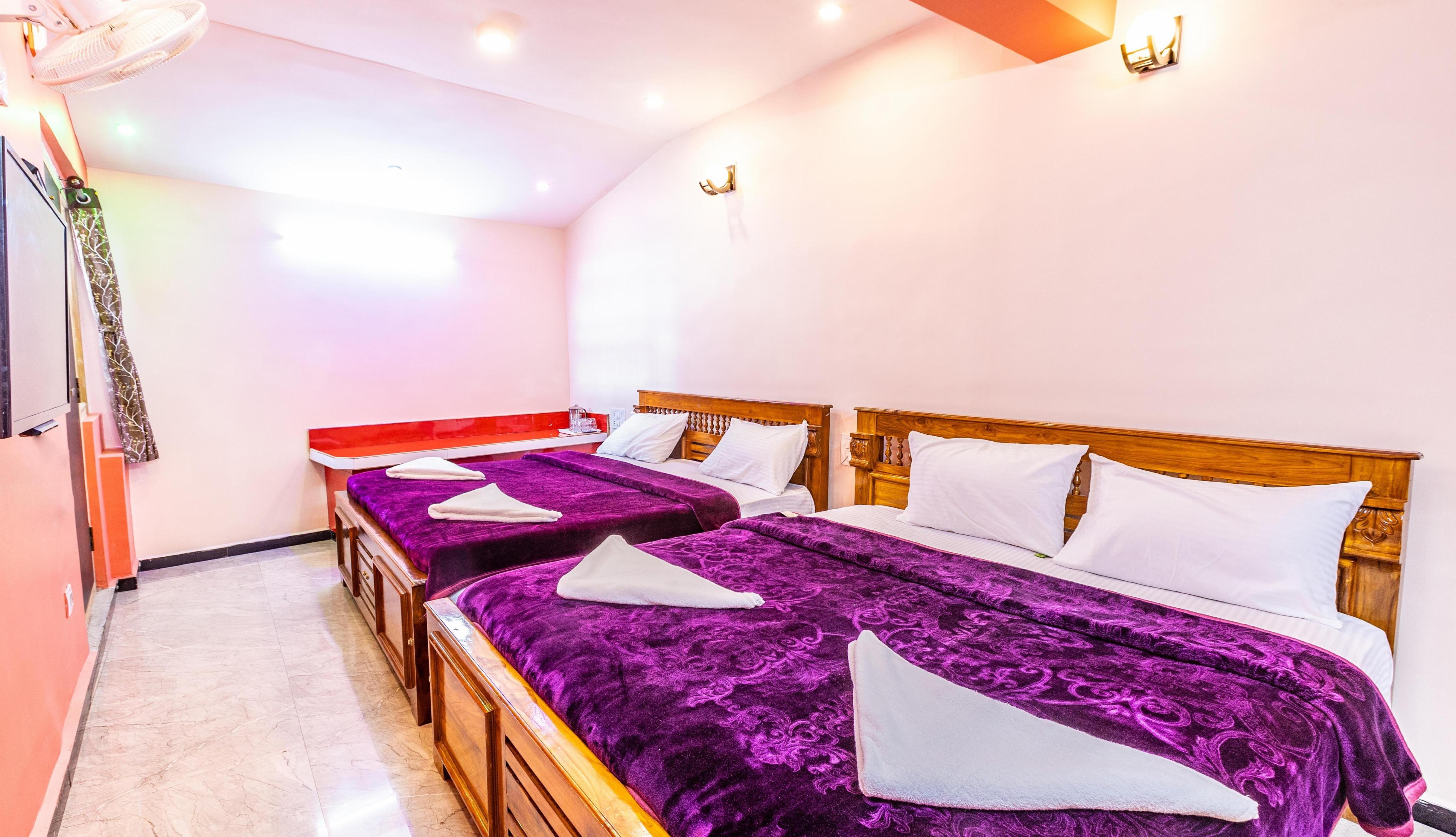 SV RESIDENCY Room Type - 4 BEDDED DELUXE FAMILY ROOM