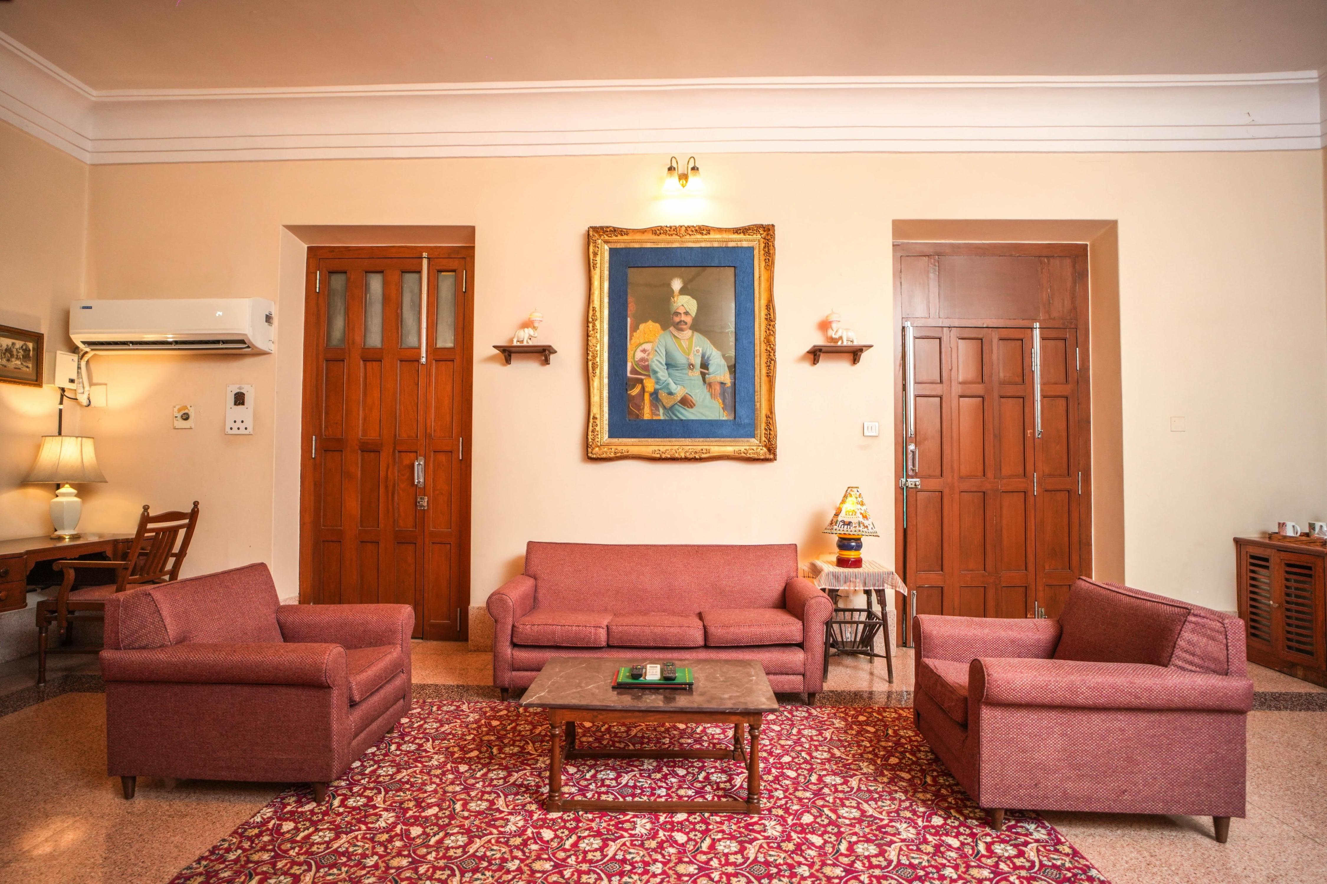 Nilambag Palace Hotel - Tap to explore photos