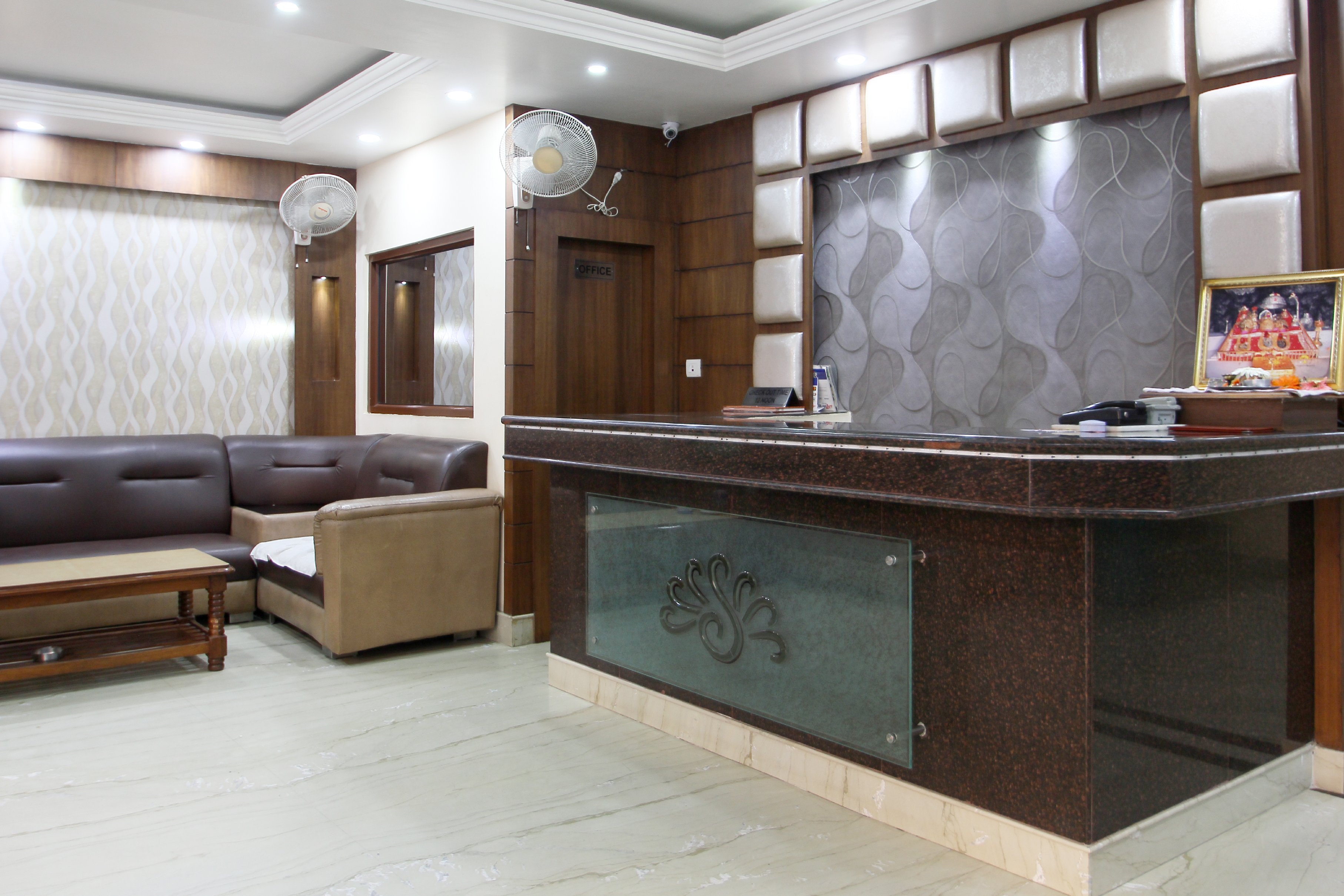 Hotel Sanjeev Palace