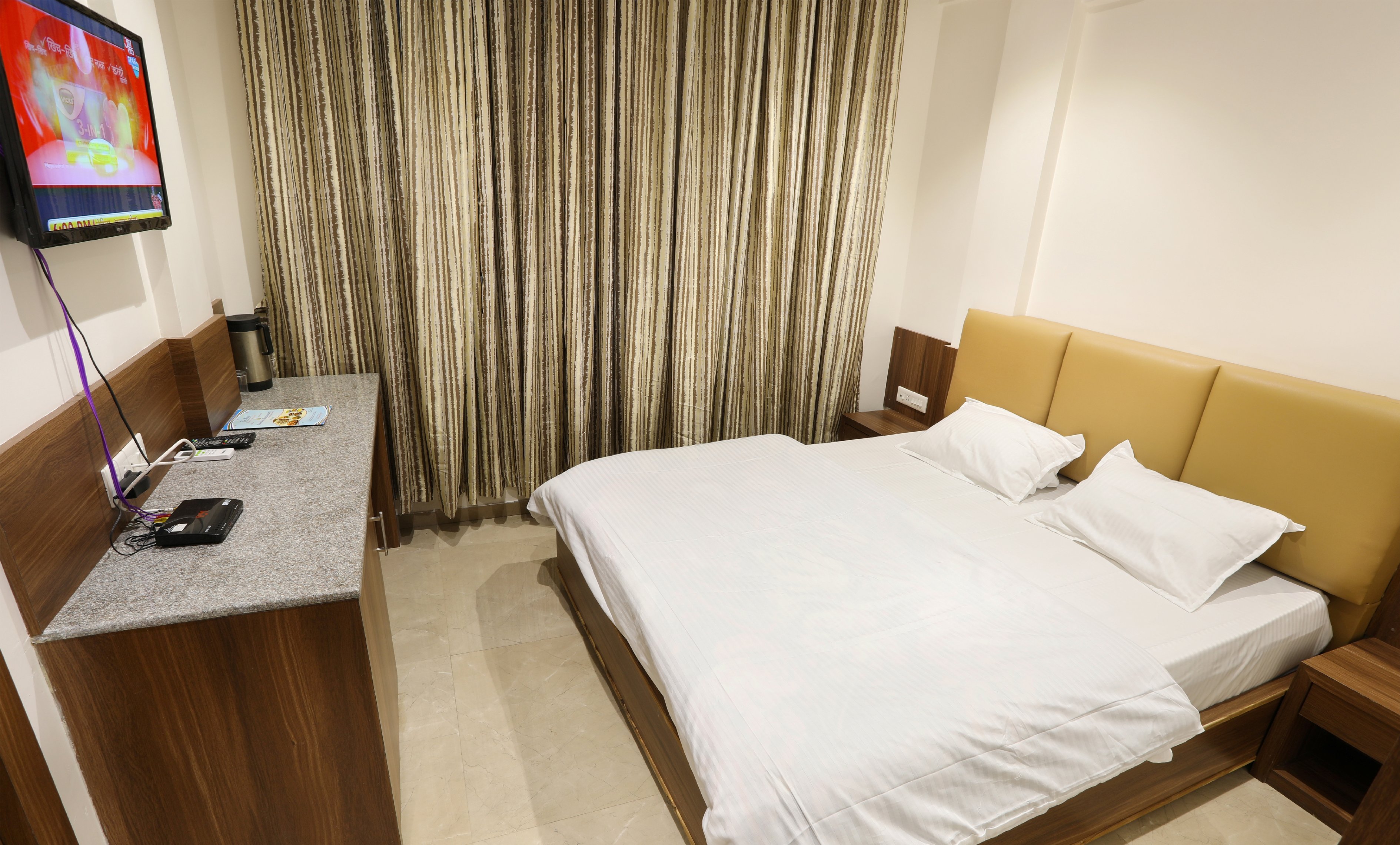 Navratan Palace-Next To Jagatpita Shri Brahma Mandir