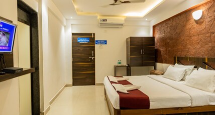 Blue Sea Resort Room Type - Deluxe Room First Floor With Balcony