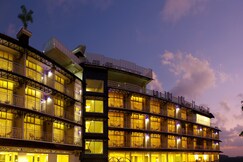 The Panoramic Getaway