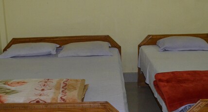 KAZIRANGA FLORICAN LODGE Room Type - Tripple Bedded Room