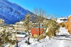 Janardan Resort, Pangot