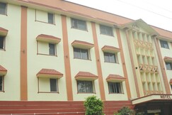 HOTEL GANAPATHI