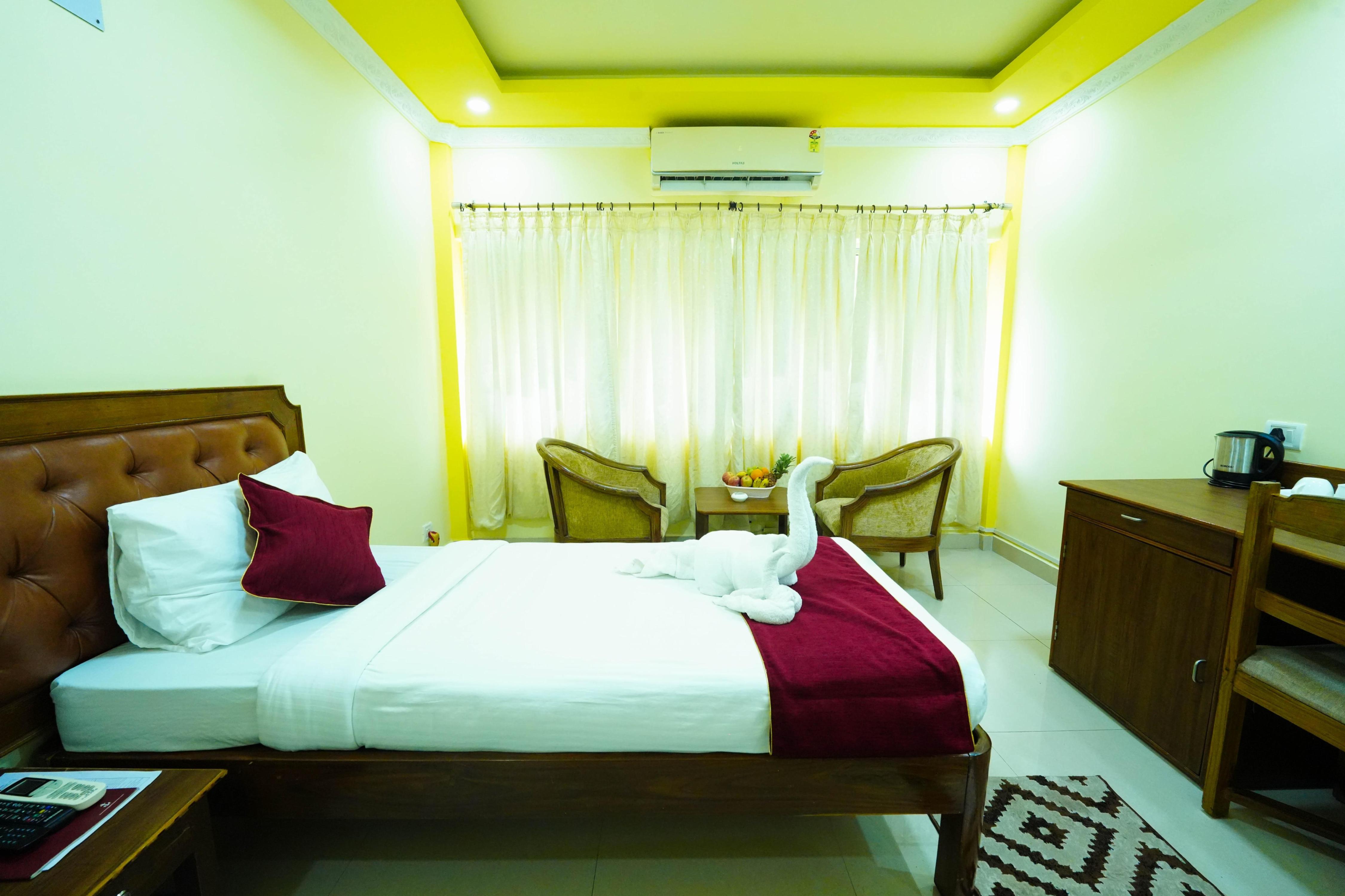 Golden Anchor  - Tap to explore photos