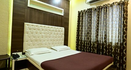 Aasra Lodge Room Type - Deluxe Ac Room