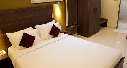 Hotel Metropolis Room Type - Saphire AC Room