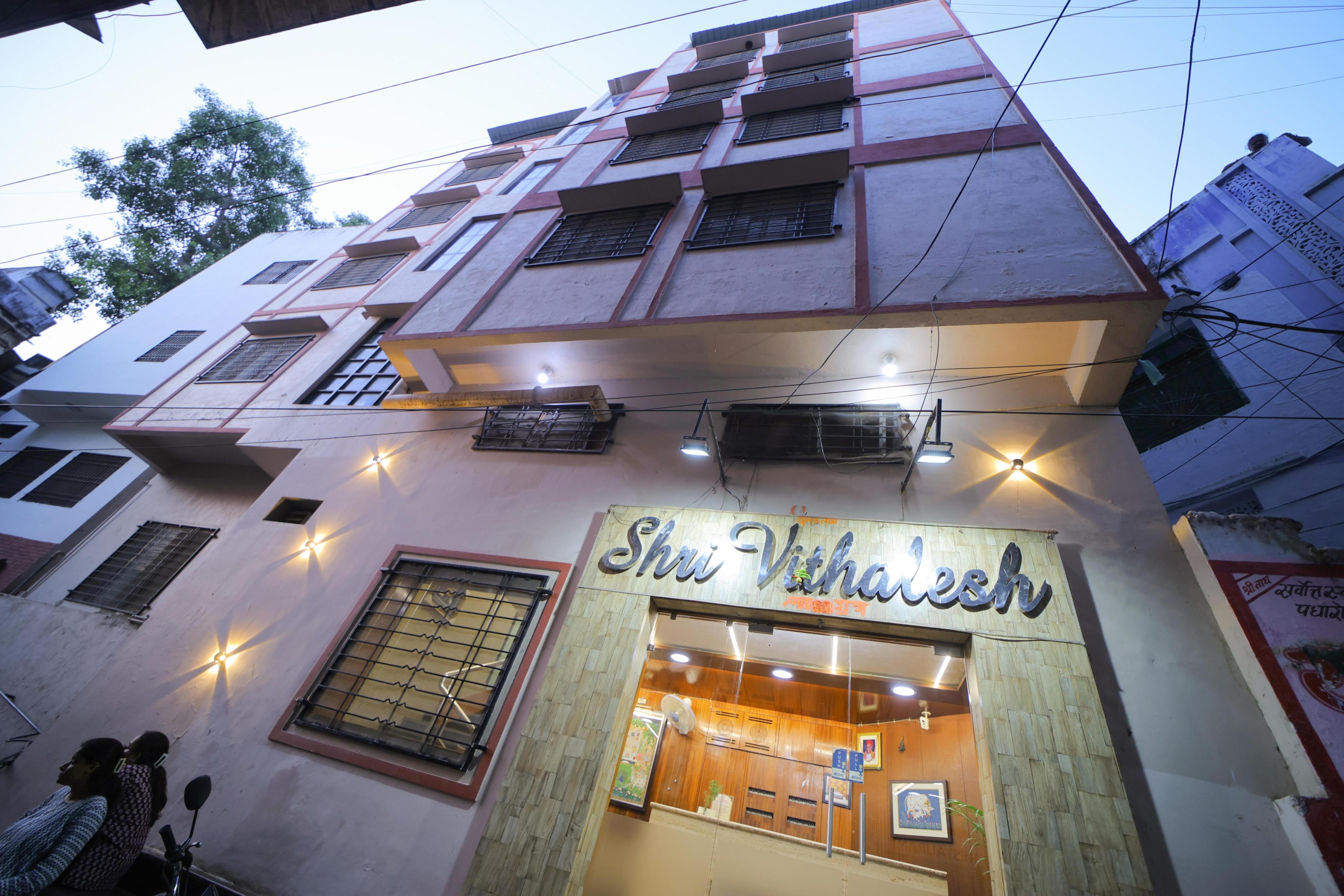 Hotel Shri Vithalesh (In Front of Temple) - Tap to explore photos