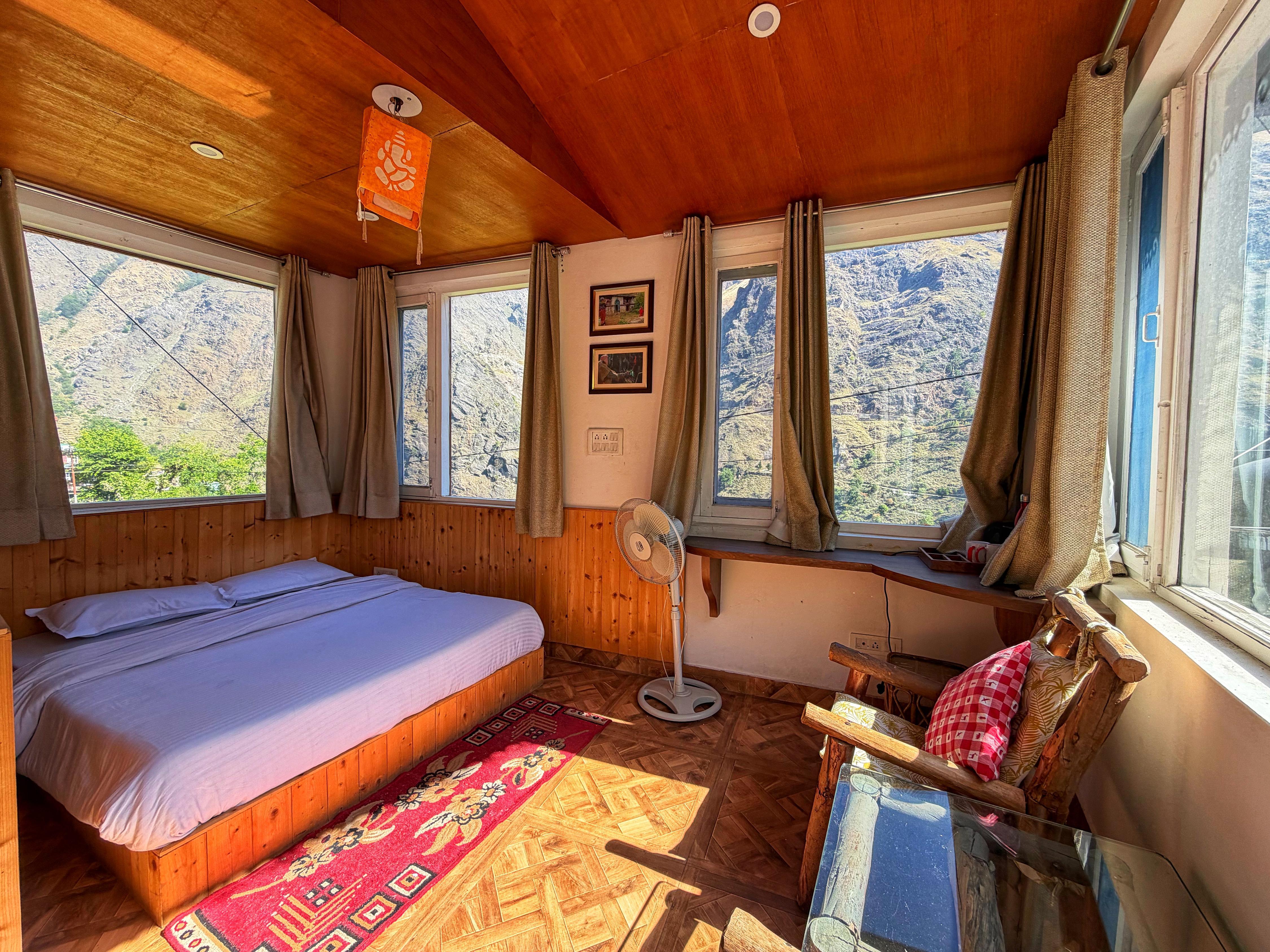 The Himalayan Abode Room Type - Semi Deluxe Duo
