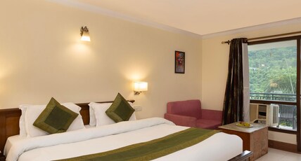 juSTa Riverside Resort Srinagar Room Type - Deluxe Room juSTa Riverside Resort Srinagar Room Type - Deluxe Room
