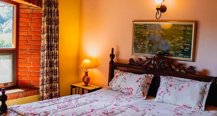 Himalaica | Nature Retreat Room Type - Bedroom Queen bedroom in a Villa