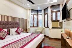 Batra Holiday  Home Near Nizamuddin Railway Station