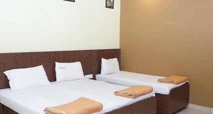 Sri Krishnan Residency Room Type - Triple Room
