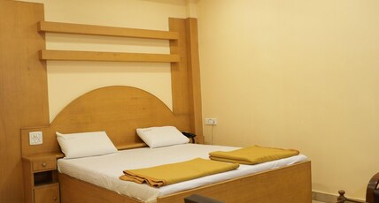 Sri Krishnan Residency Room Type - Suite AC Room
