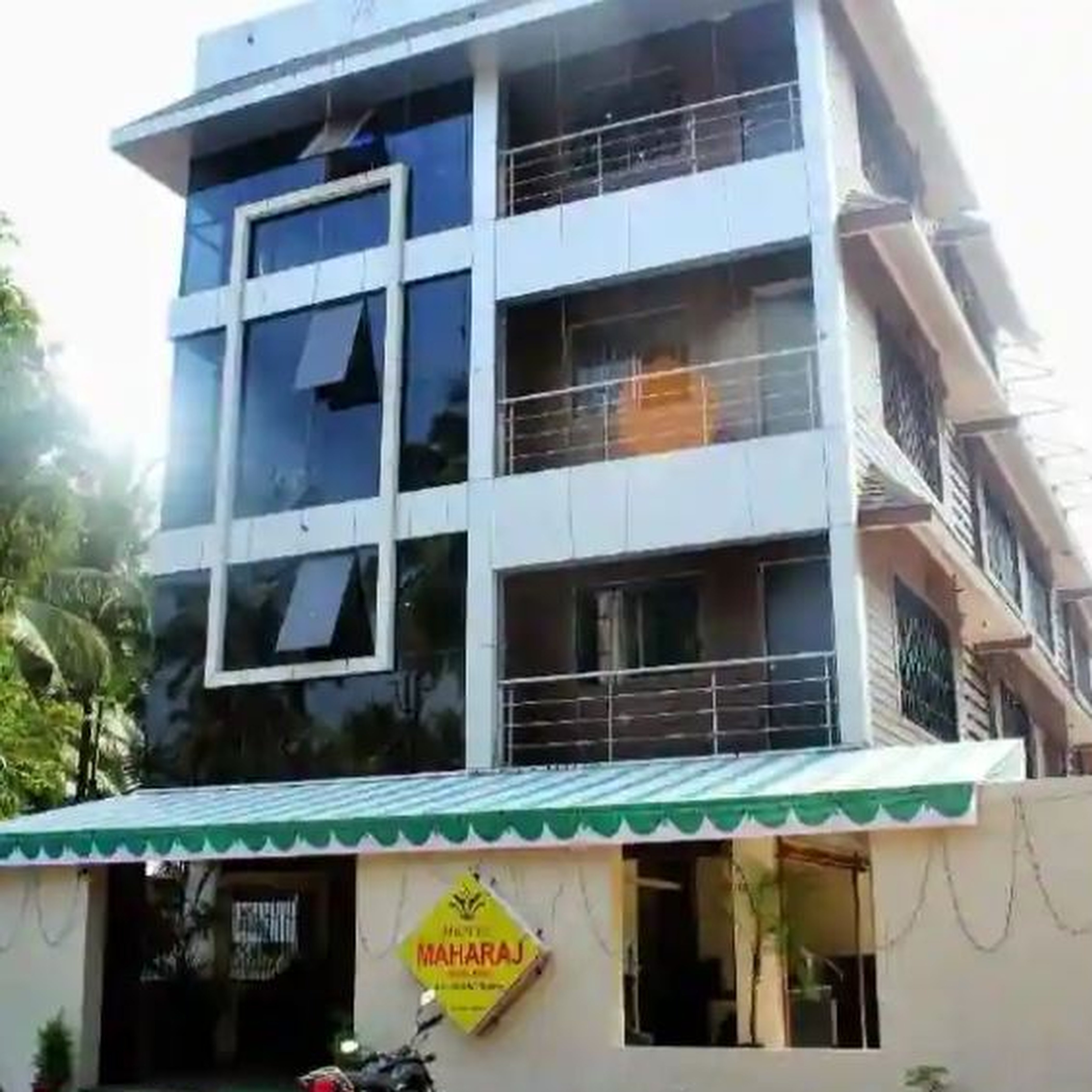 Shri Maharaj Executive