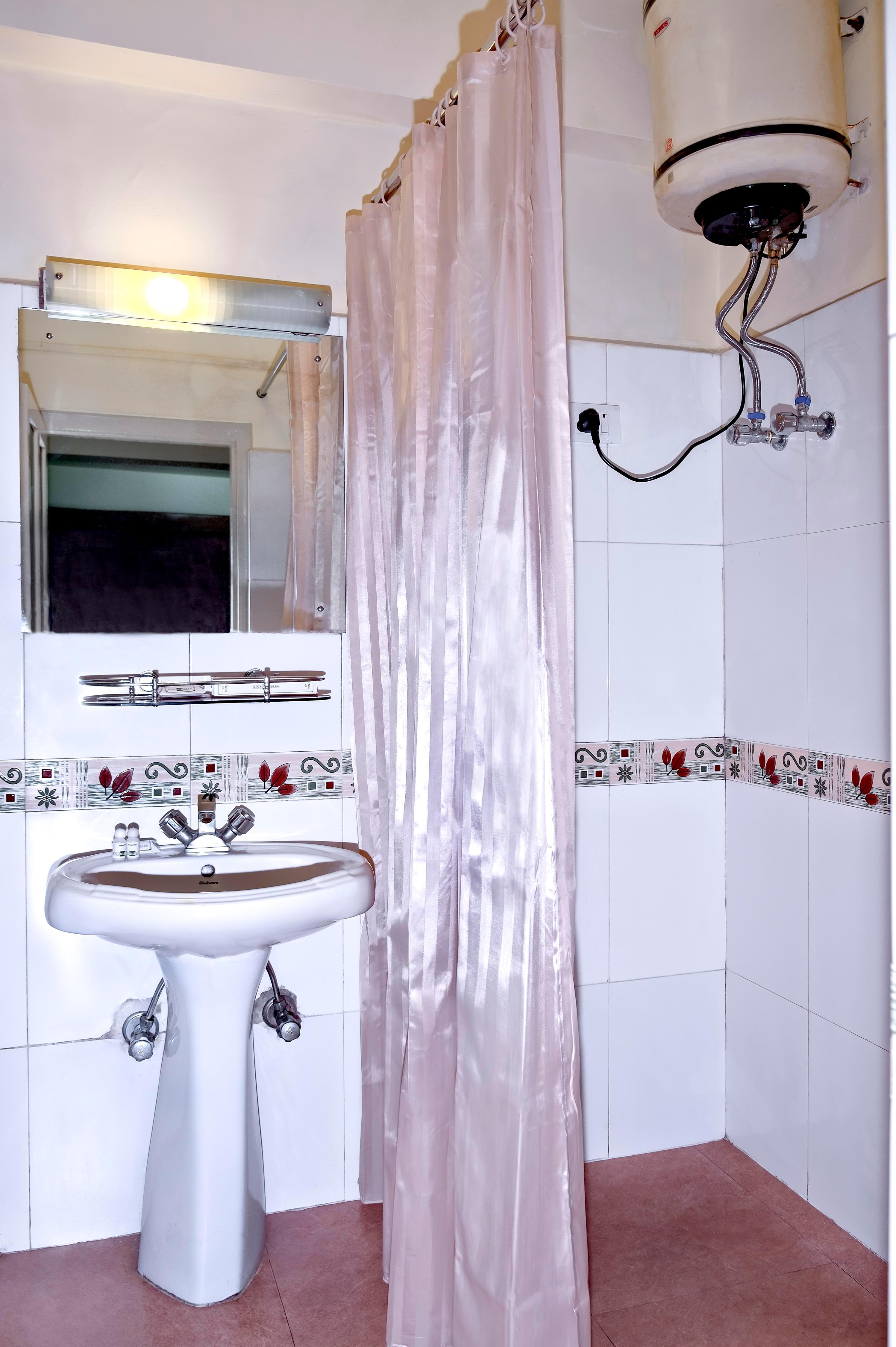 Hotel Sonam Delek - Tap to explore photos