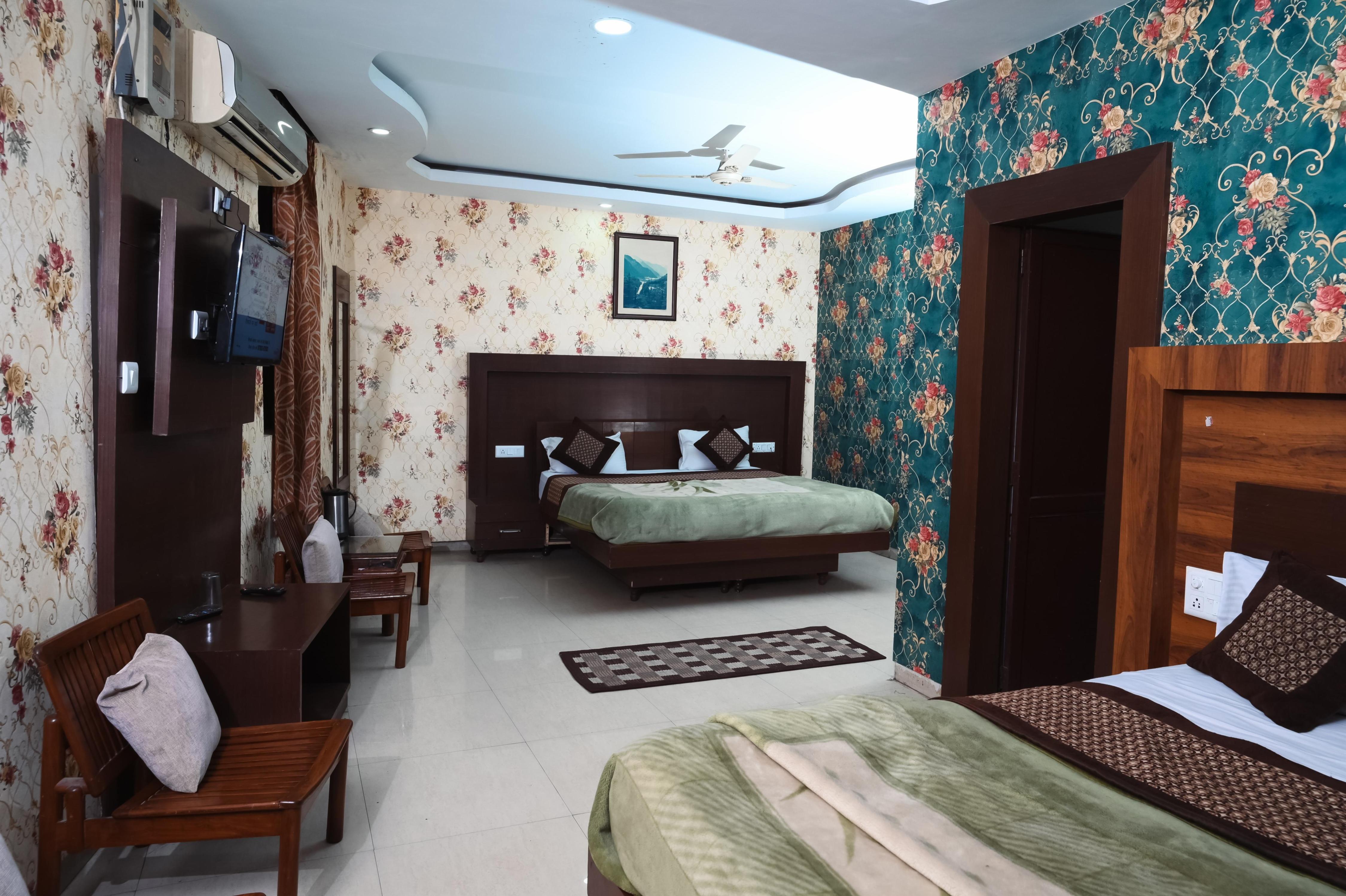 Hotel Laj Room Type - Family Room