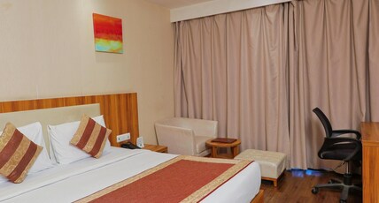 Le ROI Udaipur @Udaipur City Railway Station Room Type - Deluxe Silver Room