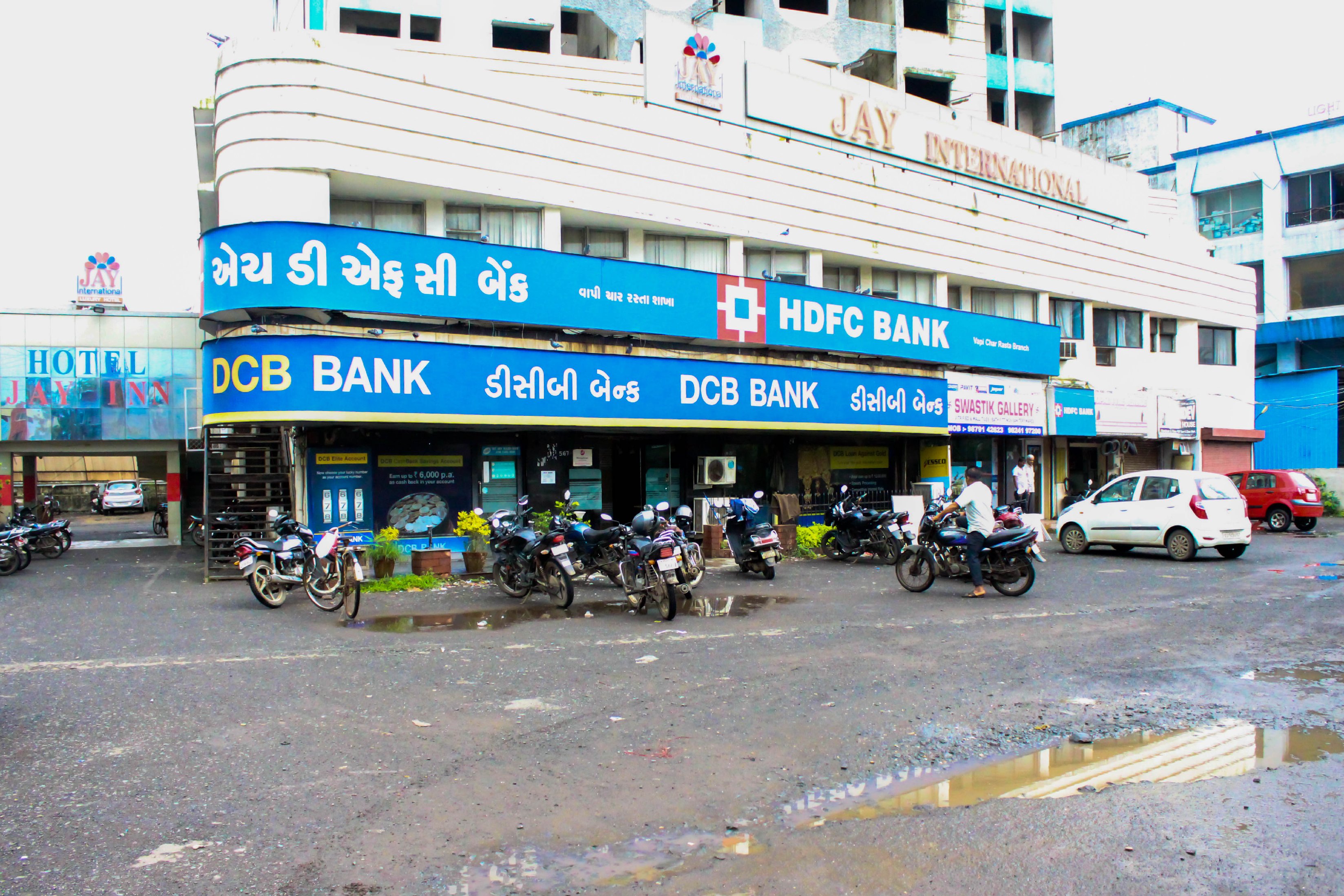 Hotel Jay International