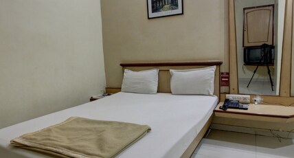 Hotel Jay International Room Type - Economy non a.c Room Hotel Jay International Room Type - Economy non a.c Room