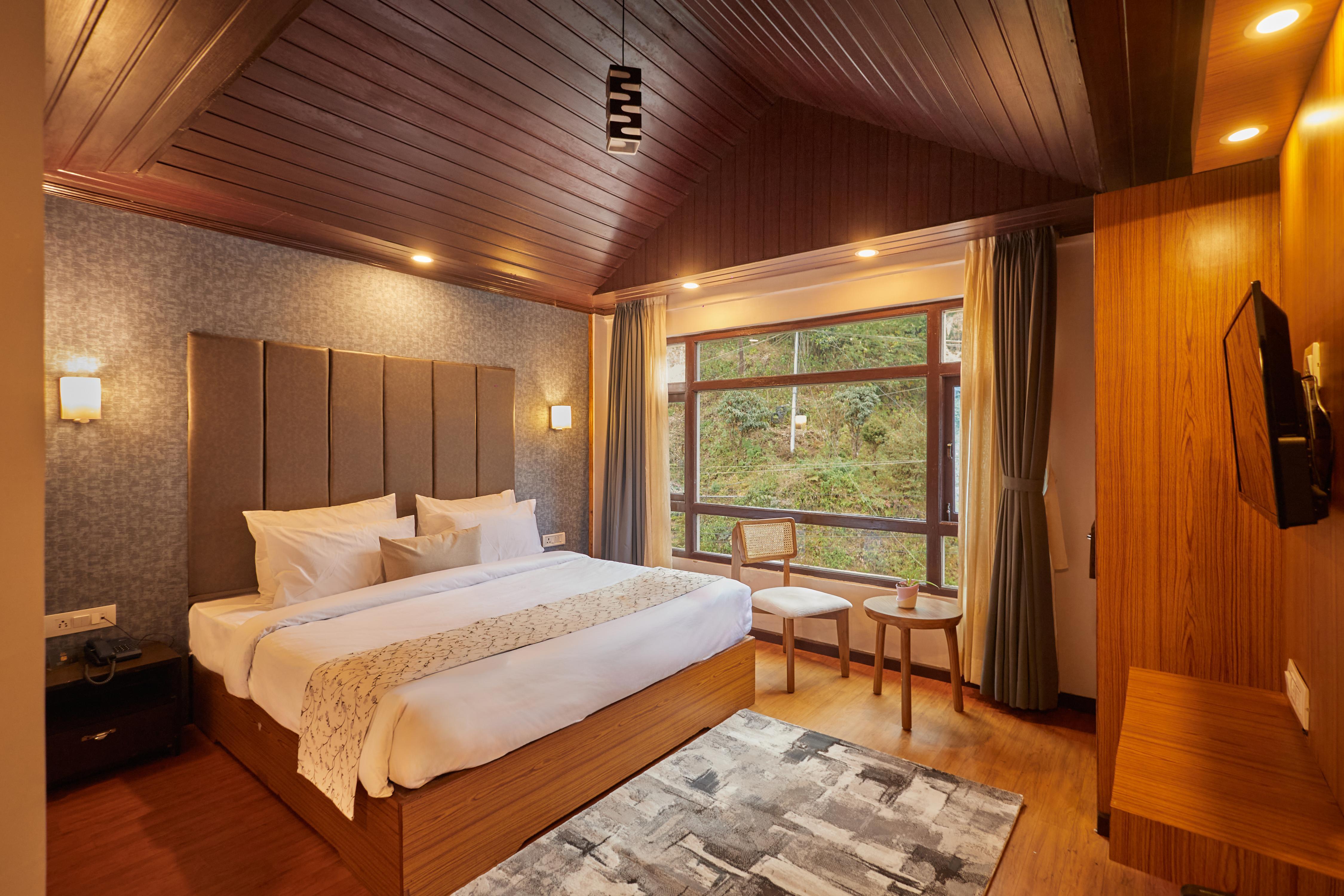 Voyage Rodhi Resort Room Type - Deluxe Queen Bed Room
