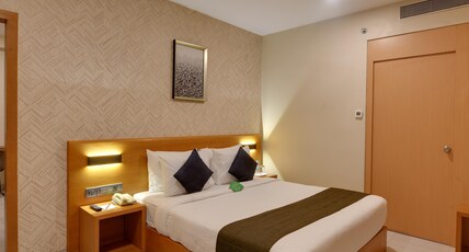 Hotel Suba Elite Vadodara Room Type - Suite with Living Room
