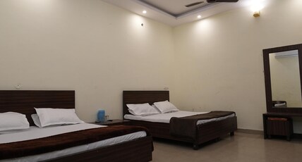 Sangam Hotel Room Type - Family Four Bed AC Room