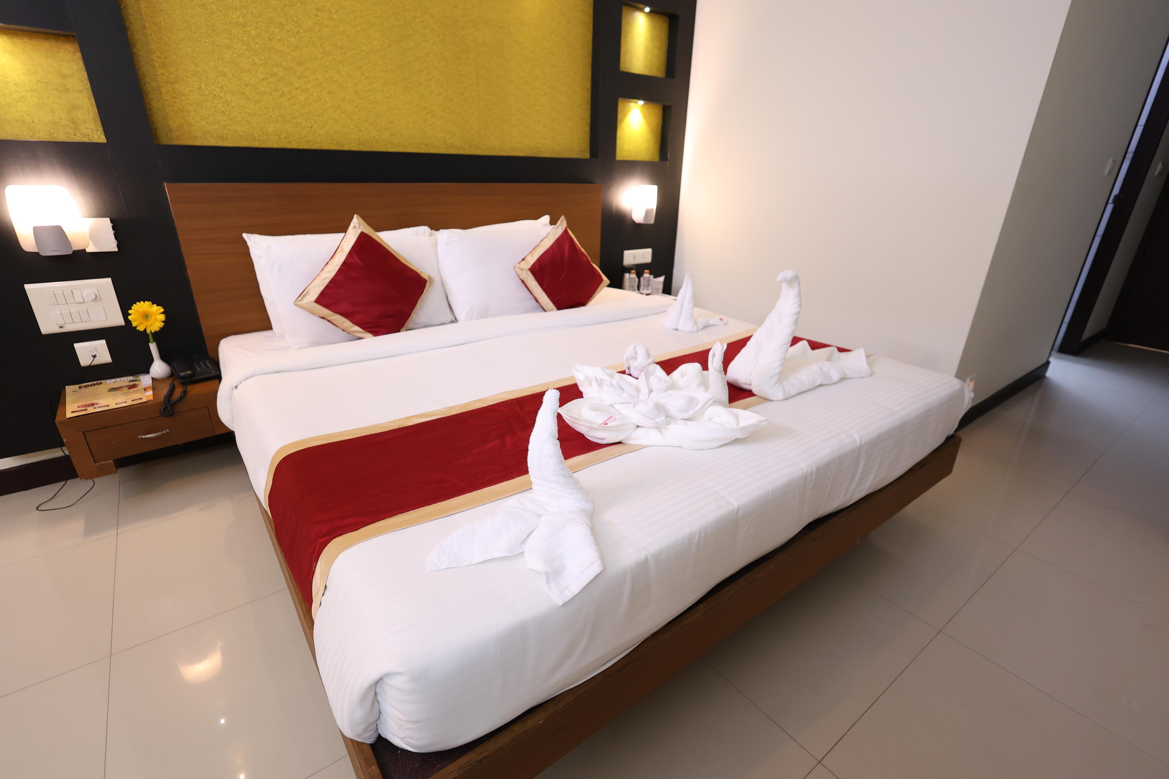 Kovilakam Residency - Tap to explore photos