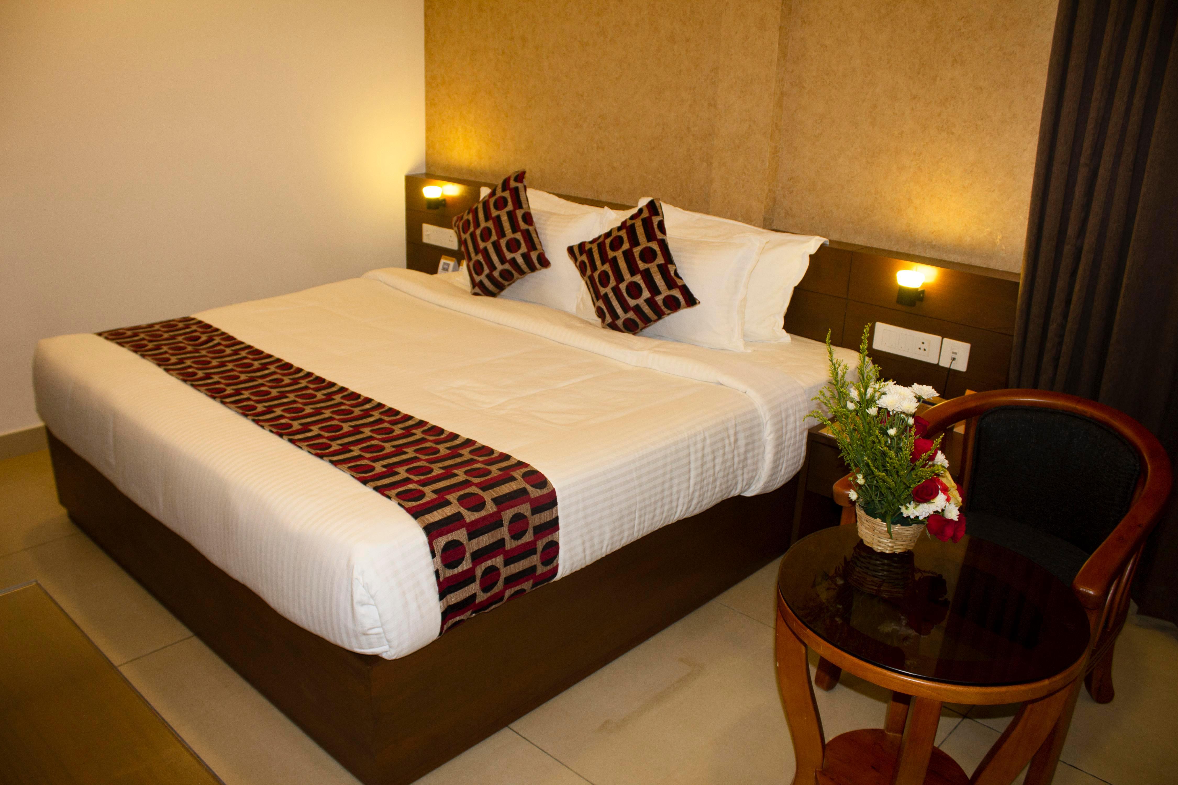 Hotel Manasasaras Room Type - Deluxe A/c Rooms Hotel Manasasaras Room Type - Deluxe A/c Rooms