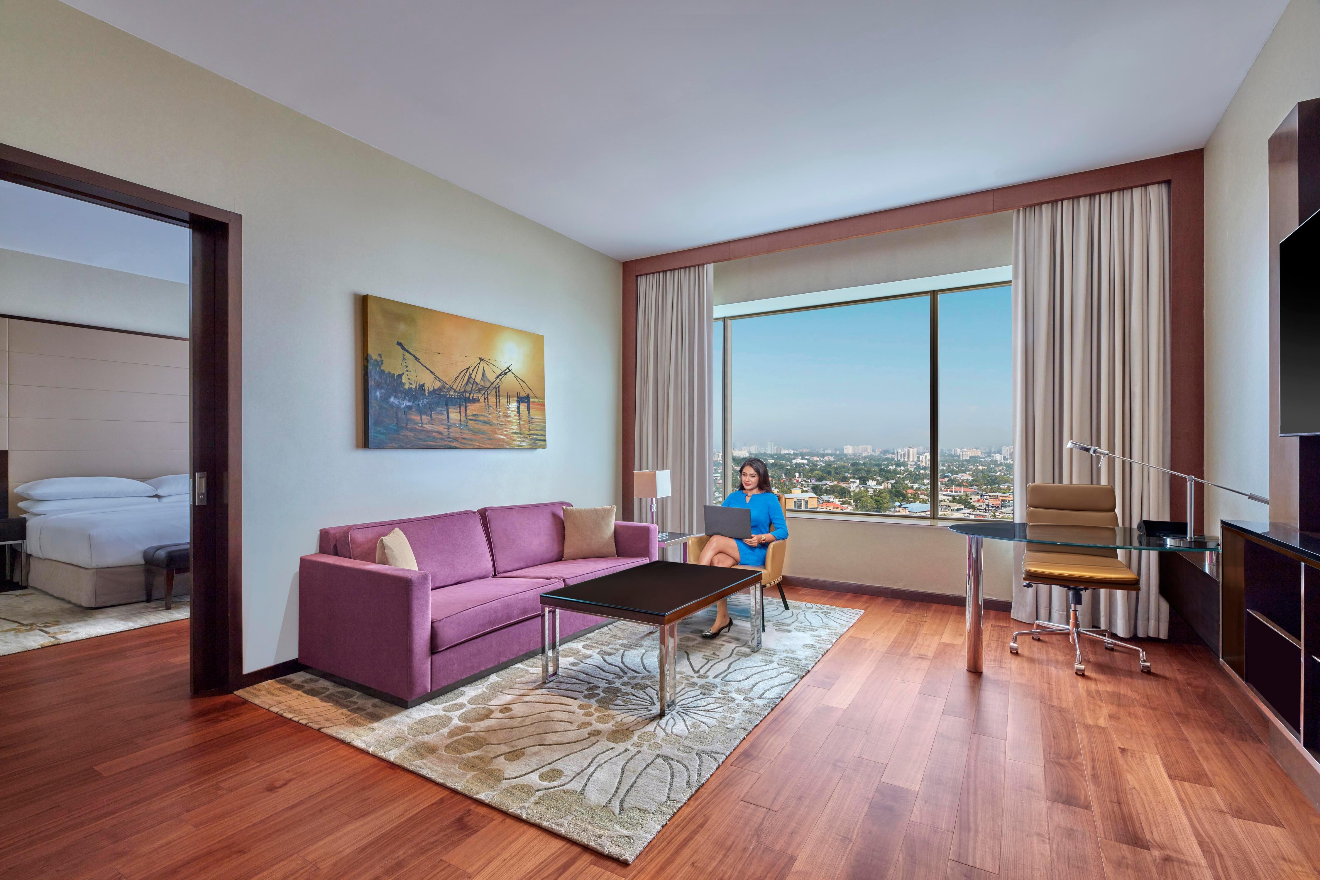 Kochi Marriott Hotel Room Type - Club Suite with Bathtub & Living Area