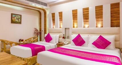 Hotel Aman Continental @ Paharganj Room Type - Family Room Free Wi-Fi and 1 Complimentary Snack Basket Hotel Aman Continental @ Paharganj Room Type - Family Room Free Wi-Fi and 1 Complimentary Snack Basket