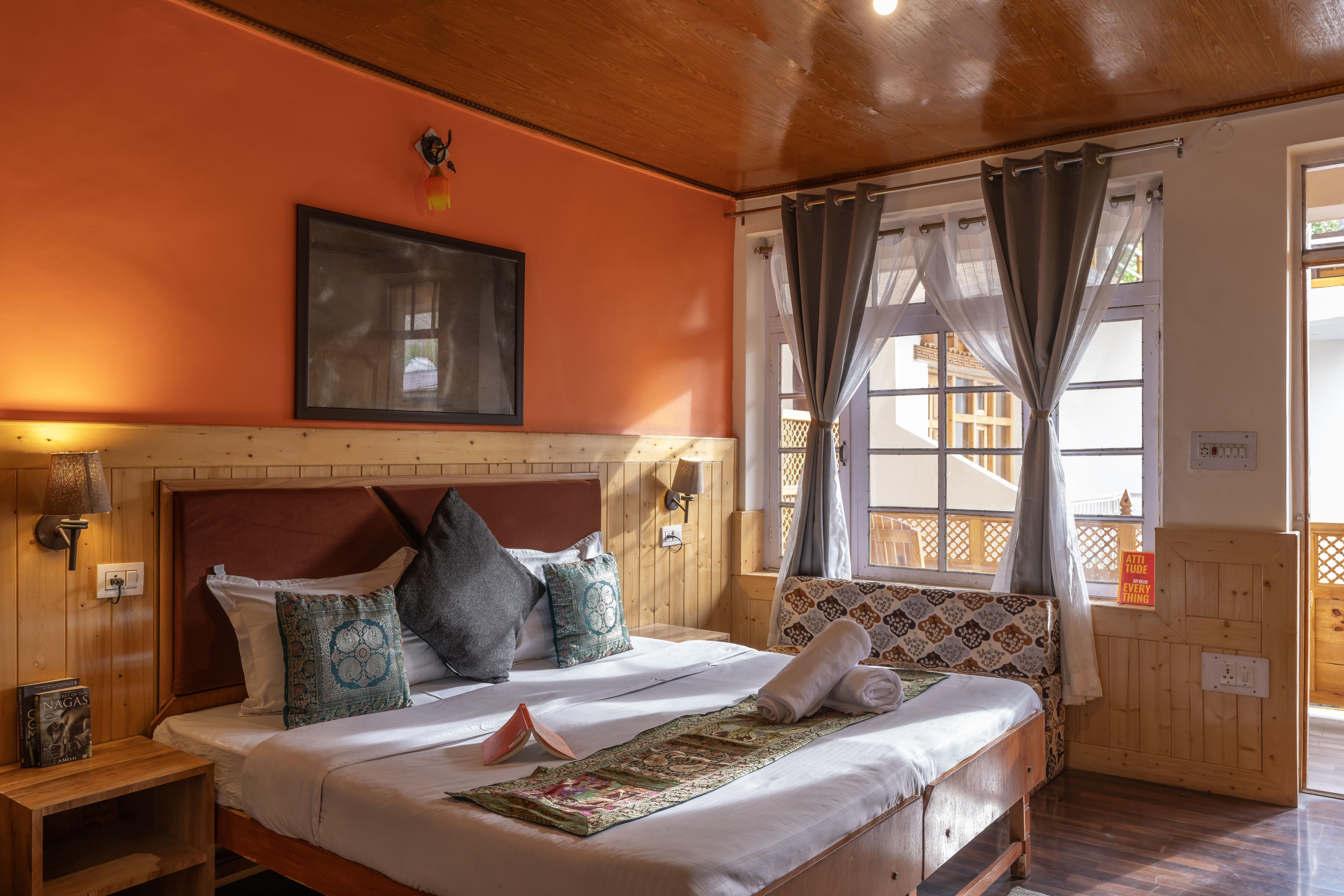 Rainbow Hostelier - A Boutique Stay Room Type - Standard Room