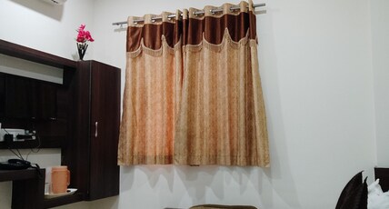 Hotel Vrandavan Palace (Near Mahakal Temple) Room Type - Deluxe Double Bed AC Room No Car Parking Hotel Vrandavan Palace (Near Mahakal Temple) Room Type - Deluxe Double Bed AC Room No Car Parking